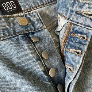 BDG jeans slim straight high rise mom jeans sz 26